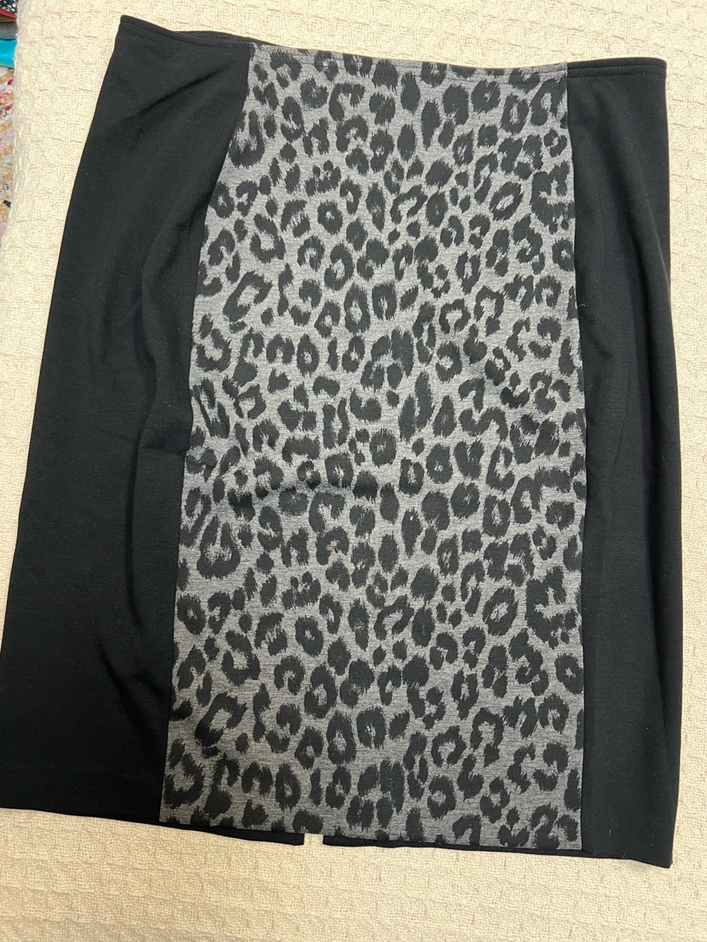 Chico's black and gray leopard panel stretch pencil skirt size 2 (12)